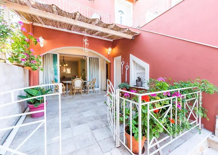Helen Corfu House * Corfu (city)